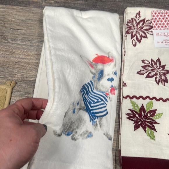 4 kitchen towels - Picture 4 of 7